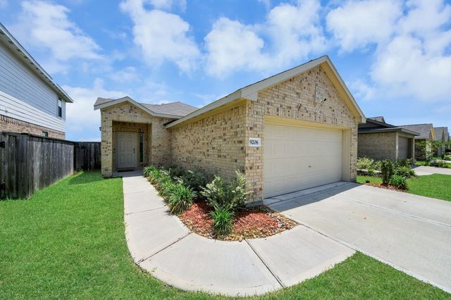 9206 Burnet Fields Drive, Baytown, TX 77521