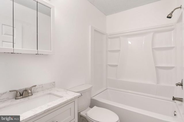 5844 ANTHONY DR, Woodbridge, VA 22193