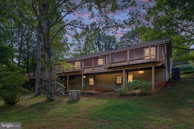 5844 ANTHONY DR, Woodbridge, VA 22193