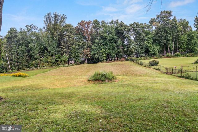 5844 ANTHONY DR, Woodbridge, VA 22193