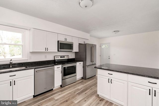5844 ANTHONY DR, Woodbridge, VA 22193