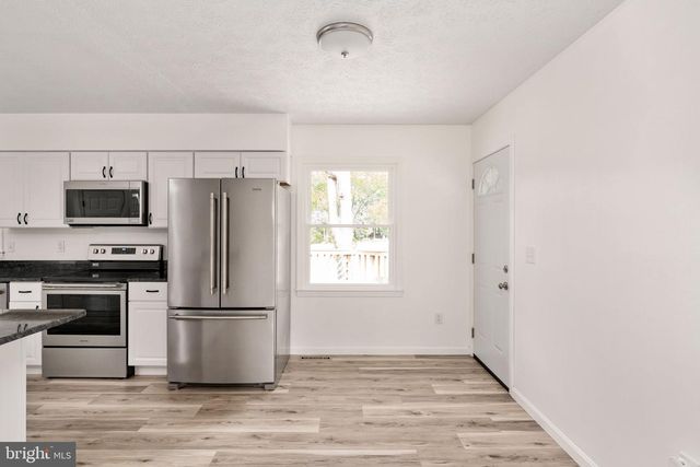 5844 ANTHONY DR, Woodbridge, VA 22193