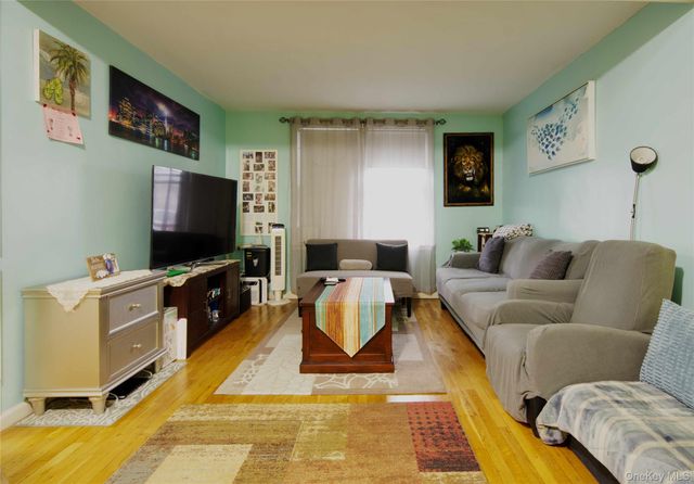 78 Gibson Boulevard 1B, Valley Stream, NY 11581