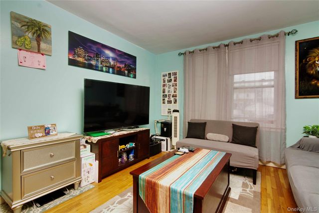 78 Gibson Boulevard 1B, Valley Stream, NY 11581