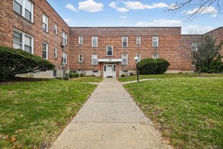 78 Gibson Boulevard 1B, Valley Stream, NY 11581