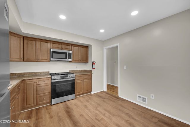 59 Walnut Street, Toms River, NJ 08753