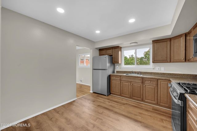 59 Walnut Street, Toms River, NJ 08753