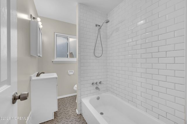 59 Walnut Street, Toms River, NJ 08753
