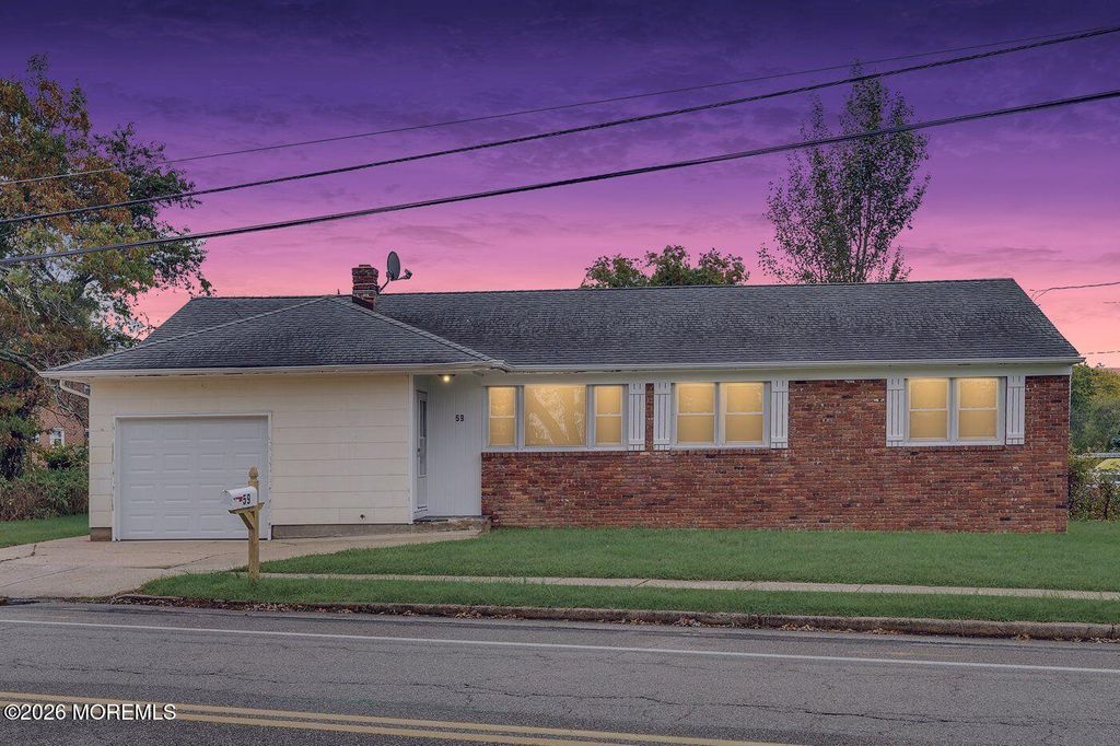 59 Walnut Street, Toms River, NJ 08753