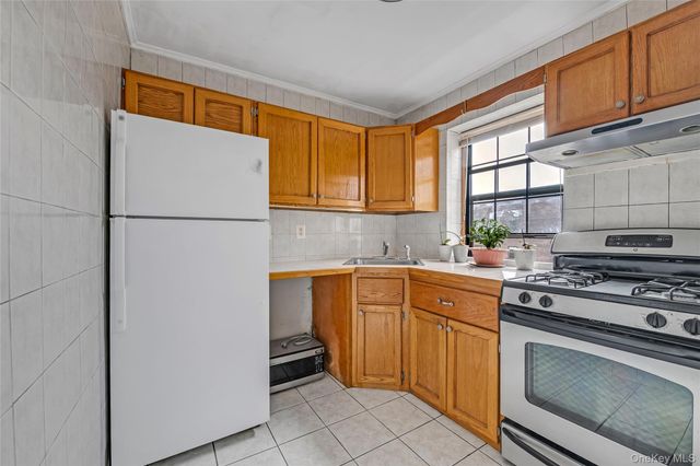 144-22 78th Avenue 3K, Flushing, NY 11367