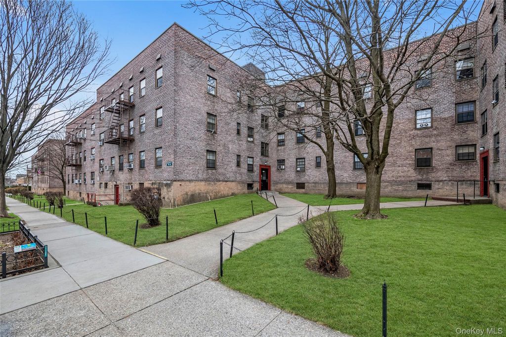 144-22 78th Avenue 3K, Flushing, NY 11367