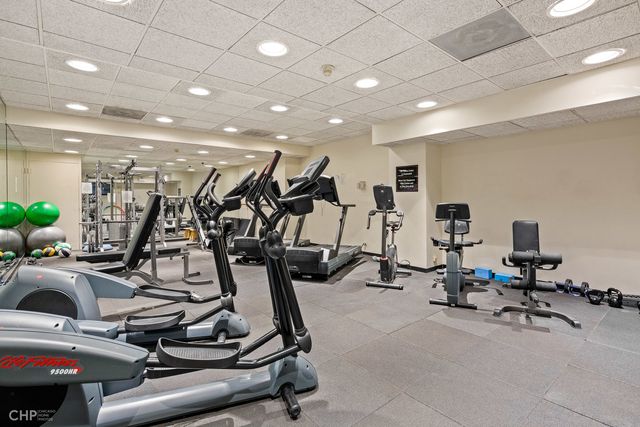 40 E Delaware Place 1204, Chicago, IL 60611