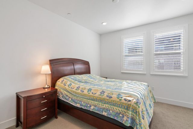 2835 5th Street, Alameda, CA 94501