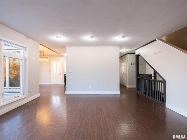 2216 CORDOVA Court, Pekin, IL 61554