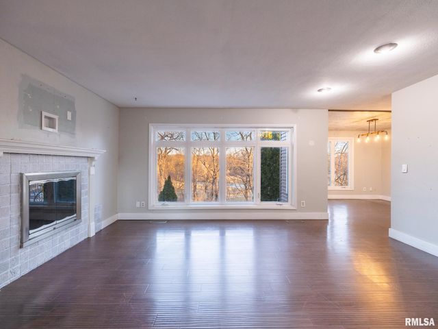 2216 CORDOVA Court, Pekin, IL 61554