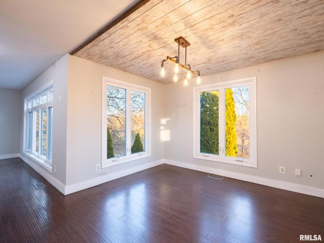 2216 CORDOVA Court, Pekin, IL 61554