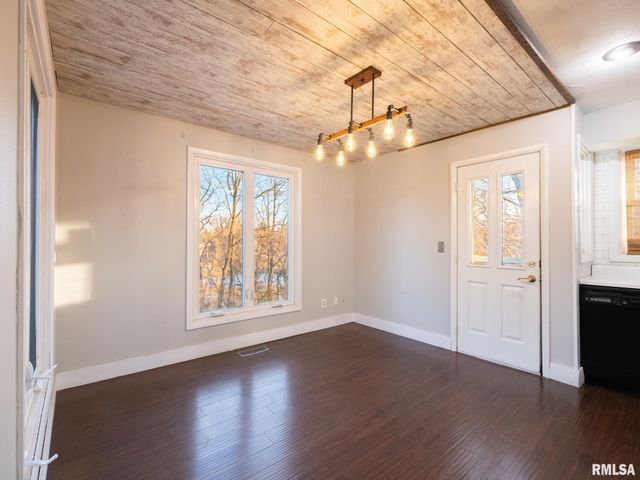 2216 CORDOVA Court, Pekin, IL 61554