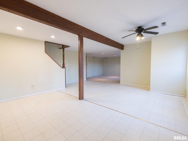 2216 CORDOVA Court, Pekin, IL 61554