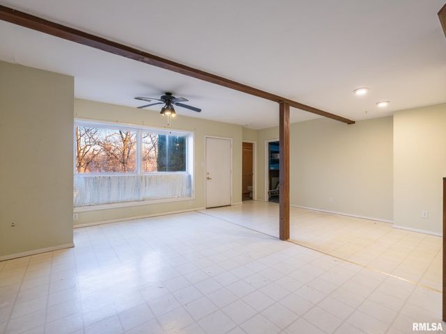 2216 CORDOVA Court, Pekin, IL 61554