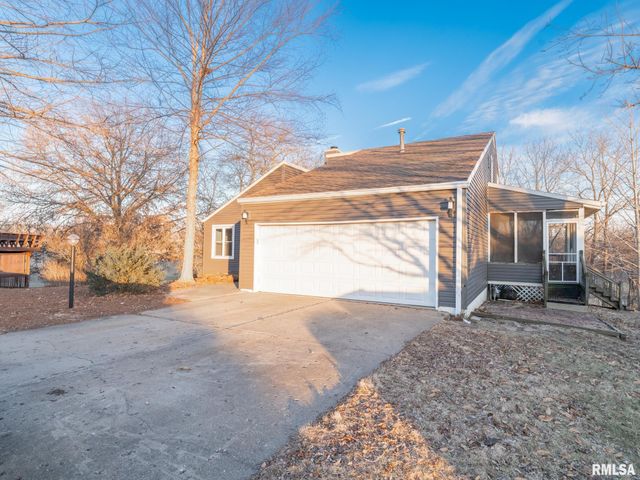 2216 CORDOVA Court, Pekin, IL 61554