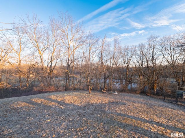 2216 CORDOVA Court, Pekin, IL 61554