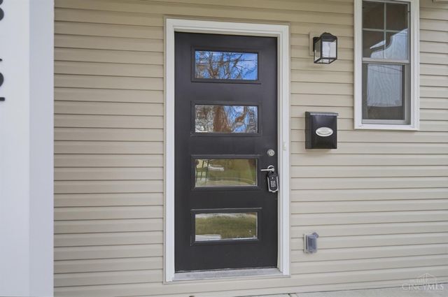 7334 Iuka Avenue, Madeira, OH 45243