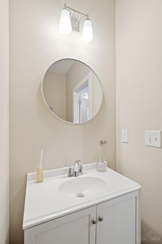 7334 Iuka Avenue, Madeira, OH 45243