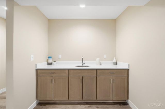 7334 Iuka Avenue, Madeira, OH 45243