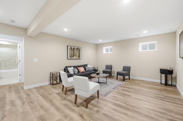 7334 Iuka Avenue, Madeira, OH 45243