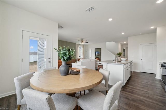 113 Gallop WAY, Yorktown, VA 23690