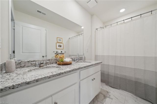113 Gallop WAY, Yorktown, VA 23690