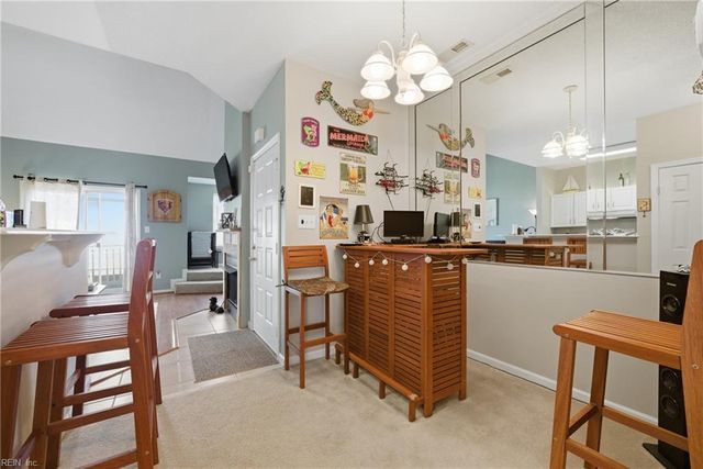 863 Little Bay Ave Apt 2, Norfolk, VA 23503