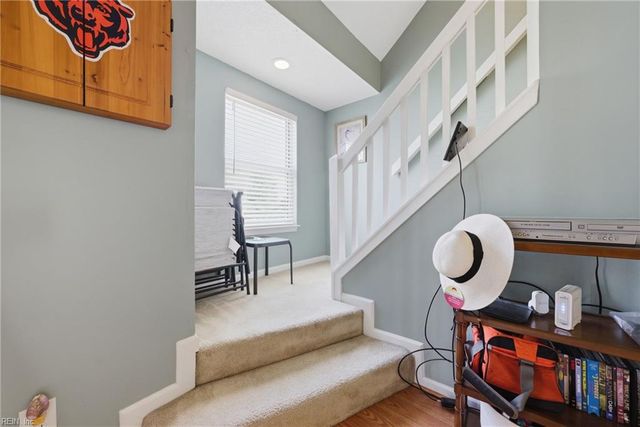 863 Little Bay Ave Apt 2, Norfolk, VA 23503