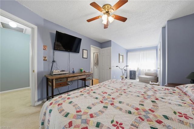 863 Little Bay Ave Apt 2, Norfolk, VA 23503