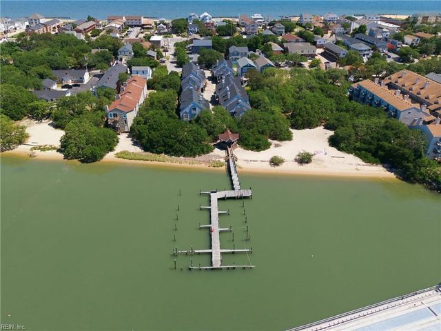 863 Little Bay Ave Apt 2, Norfolk, VA 23503