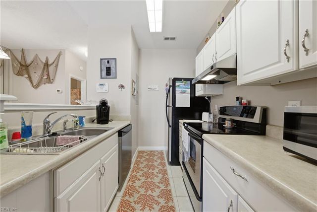 863 Little Bay Ave Apt 2, Norfolk, VA 23503