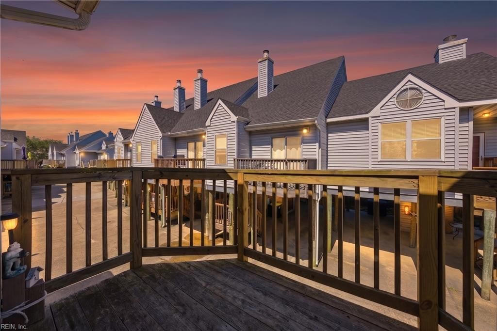 863 Little Bay Ave Apt 2, Norfolk, VA 23503