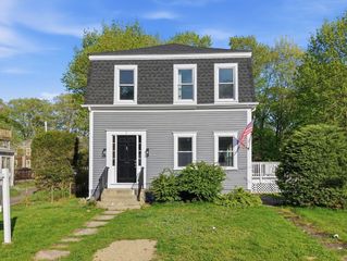 7 Myrtle St, Middleboro, MA 02346