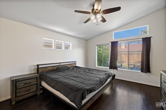 9116 Chattaroy Street, Bakersfield, CA 93312