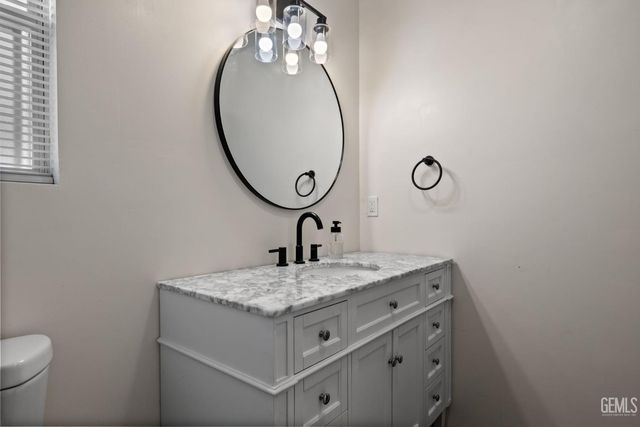 9116 Chattaroy Street, Bakersfield, CA 93312