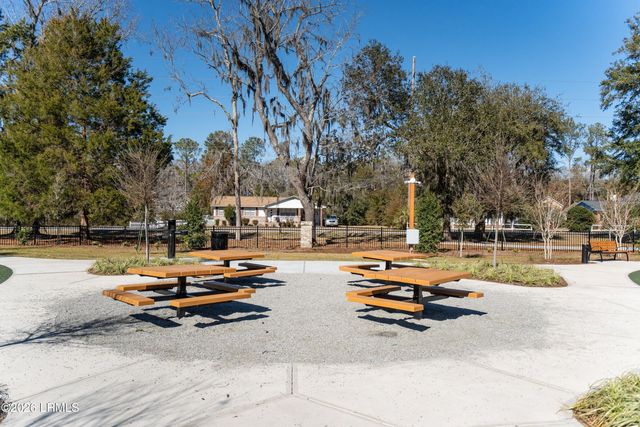 104 Island Pines Drive, Port Royal, SC 29935