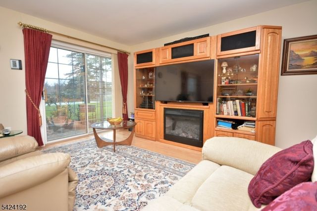 50 Potomac Dr, Bernards Twp., NJ 07920