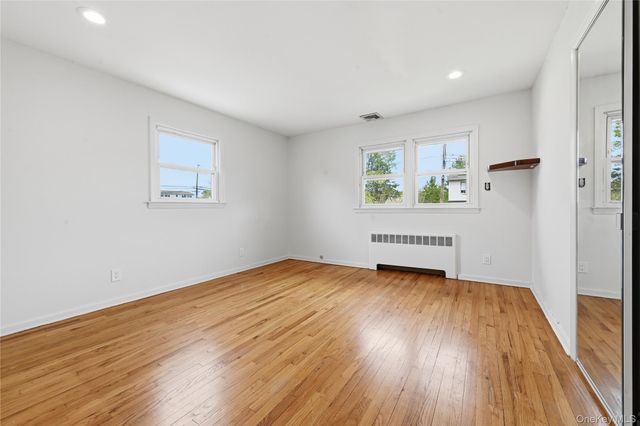 59 Central Avenue, Westbury, NY 11590