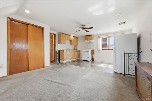59 Central Avenue, Westbury, NY 11590