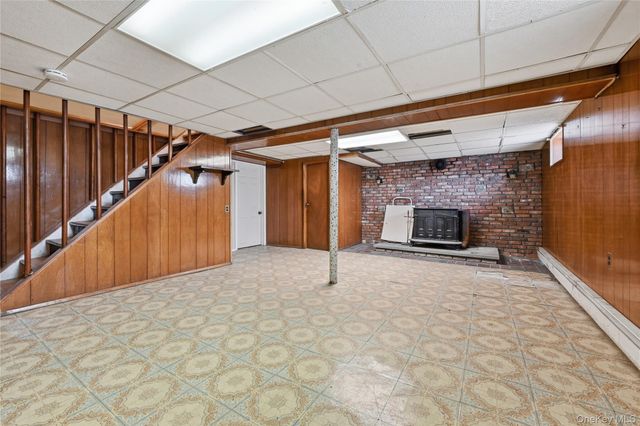 59 Central Avenue, Westbury, NY 11590