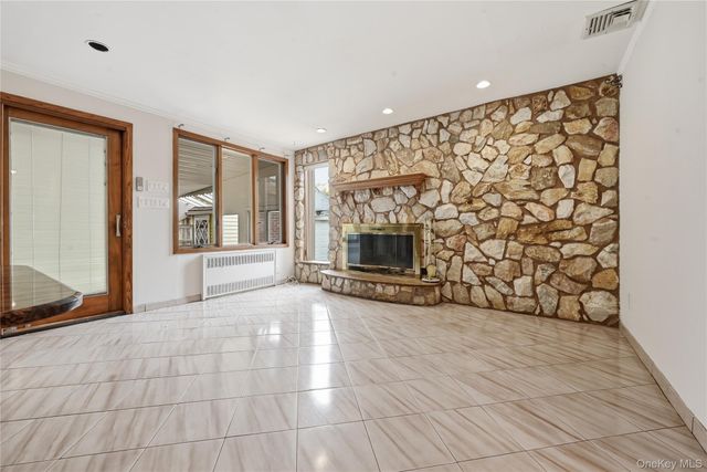59 Central Avenue, Westbury, NY 11590