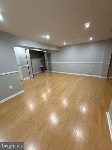 9425 GENTLE CIRCLE, Gaithersburg, MD 20886