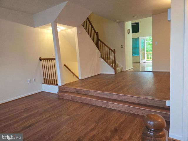 14635 SEASONS DR, Centreville, VA 20120