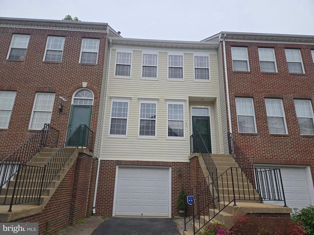 14635 SEASONS DR, Centreville, VA 20120