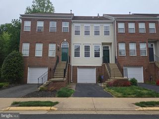 14635 SEASONS DR, Centreville, VA 20120
